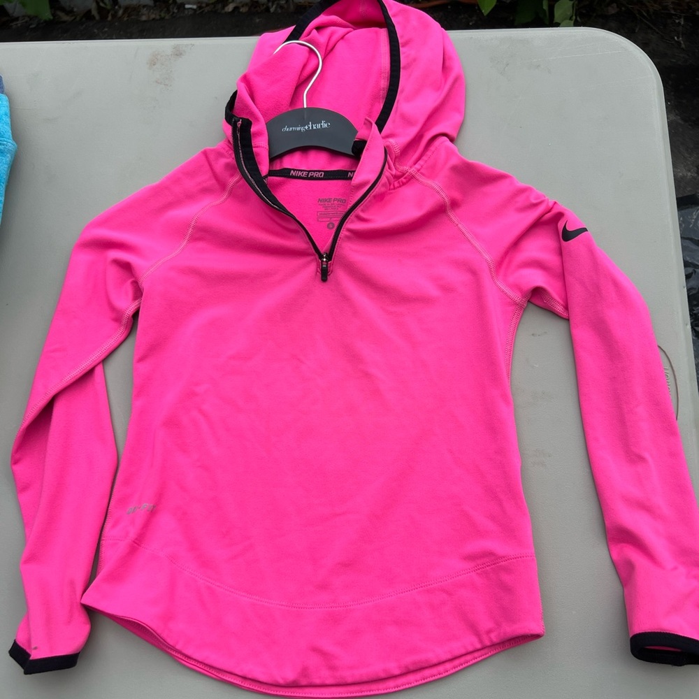 Nike sweatshirt